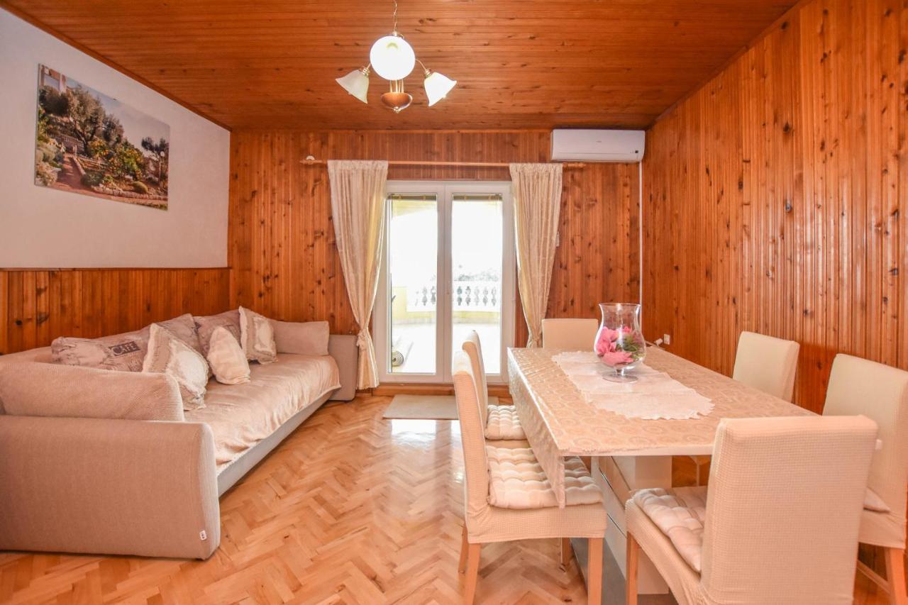 Apartments Dandelion Biograd Na Moru Εξωτερικό φωτογραφία