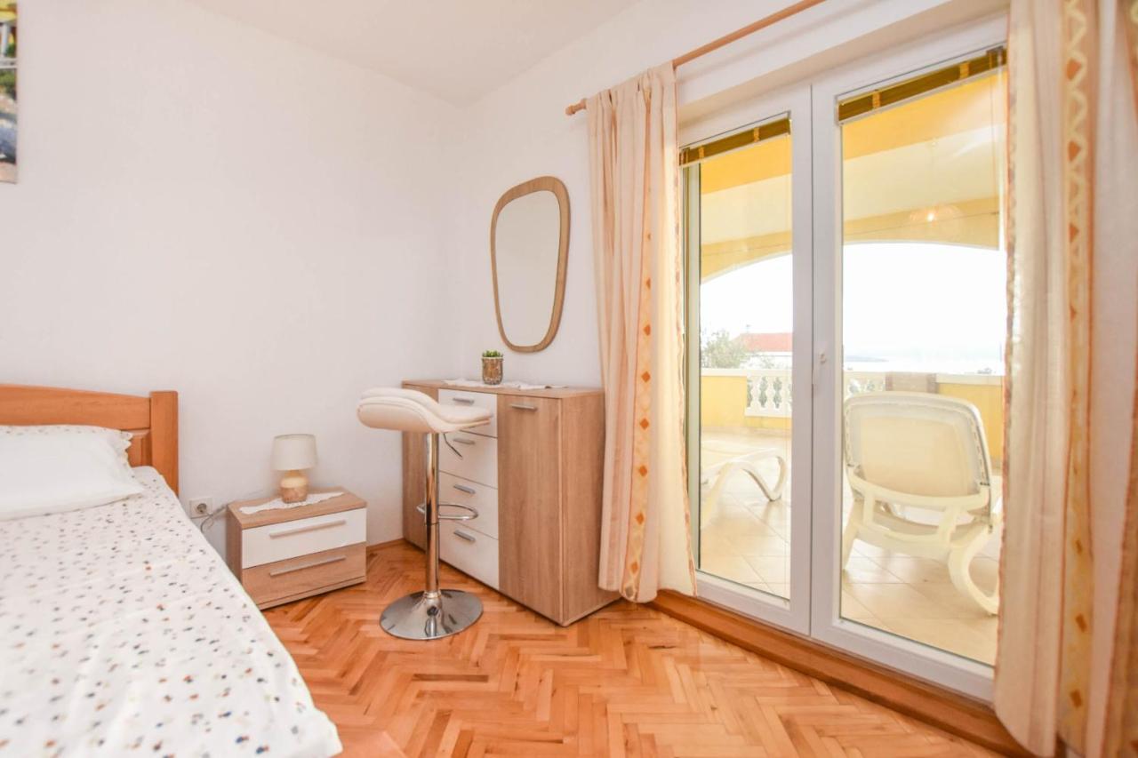 Apartments Dandelion Biograd Na Moru Εξωτερικό φωτογραφία