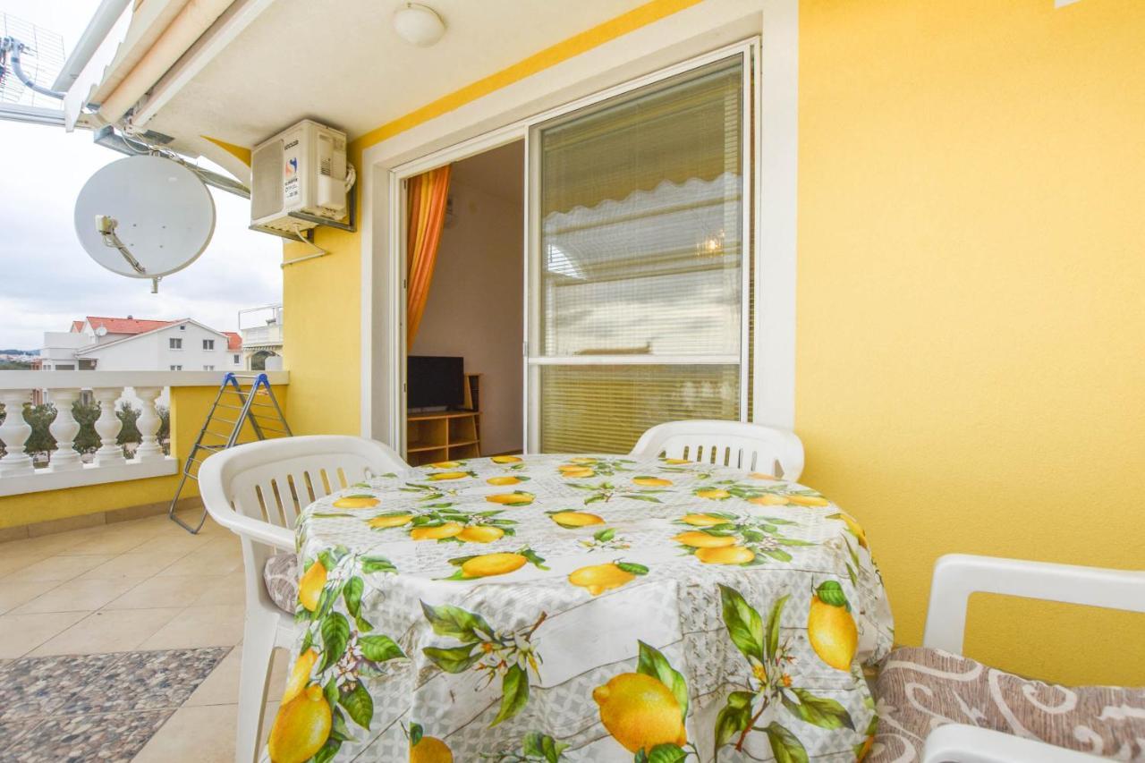 Apartments Dandelion Biograd Na Moru Εξωτερικό φωτογραφία