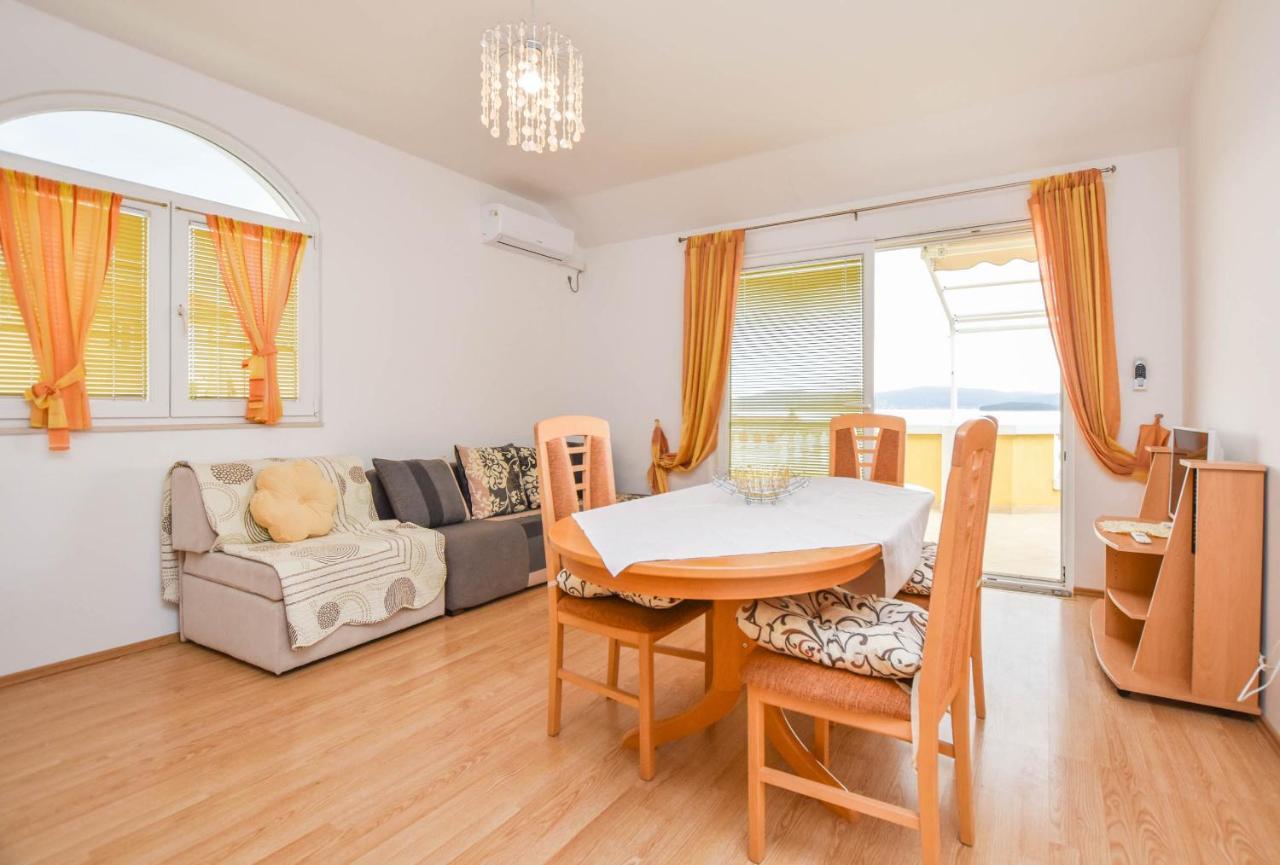 Apartments Dandelion Biograd Na Moru Εξωτερικό φωτογραφία