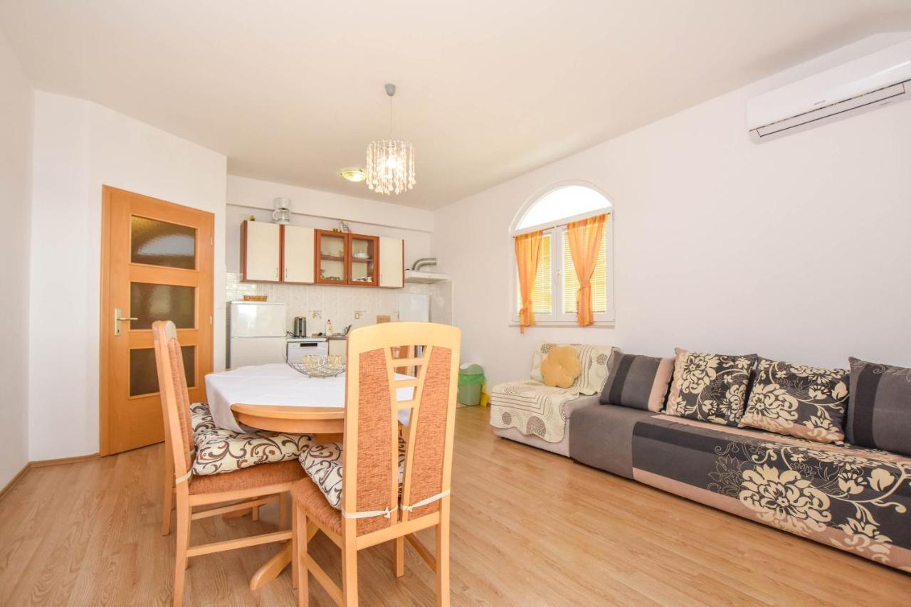 Apartments Dandelion Biograd Na Moru Εξωτερικό φωτογραφία