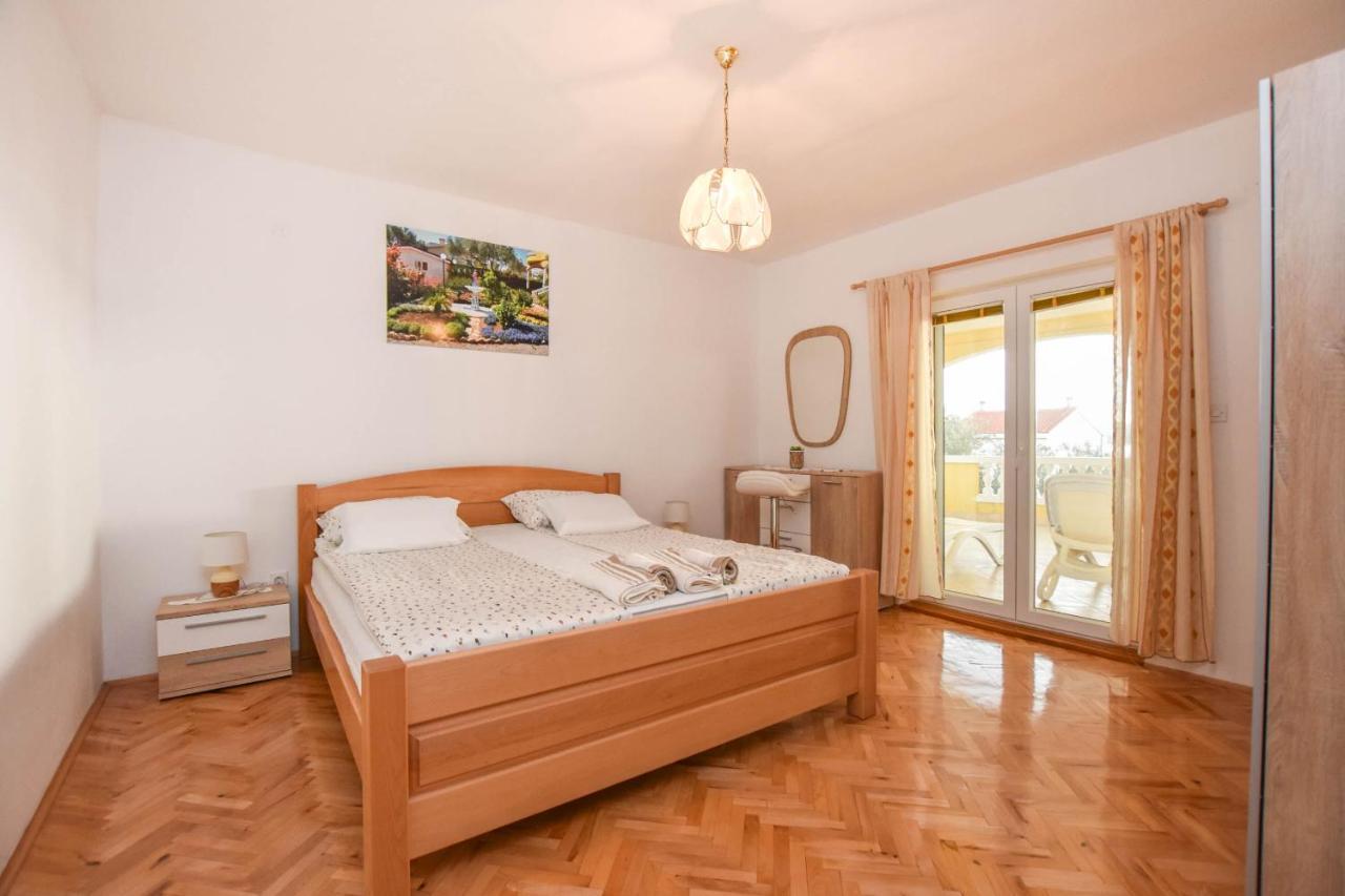 Apartments Dandelion Biograd Na Moru Εξωτερικό φωτογραφία