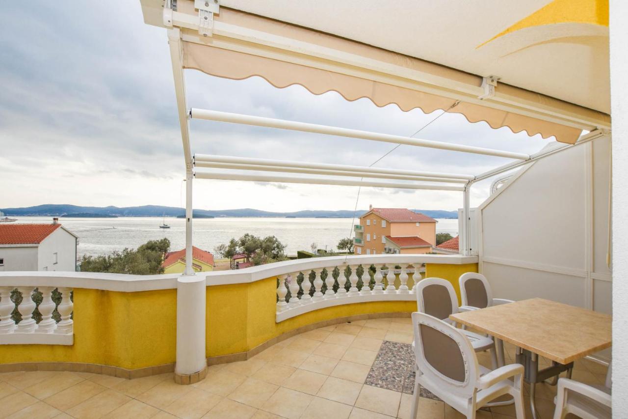 Apartments Dandelion Biograd Na Moru Εξωτερικό φωτογραφία