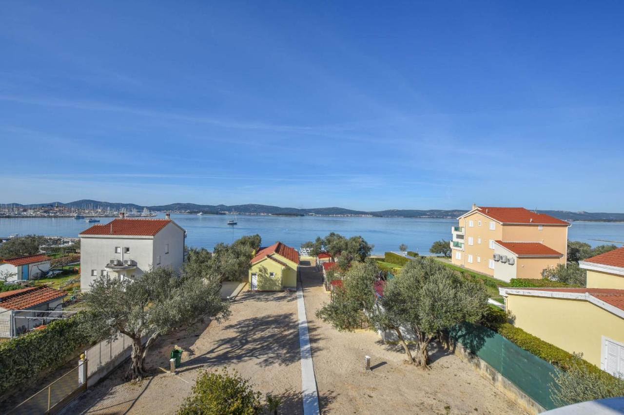 Apartments Dandelion Biograd Na Moru Εξωτερικό φωτογραφία